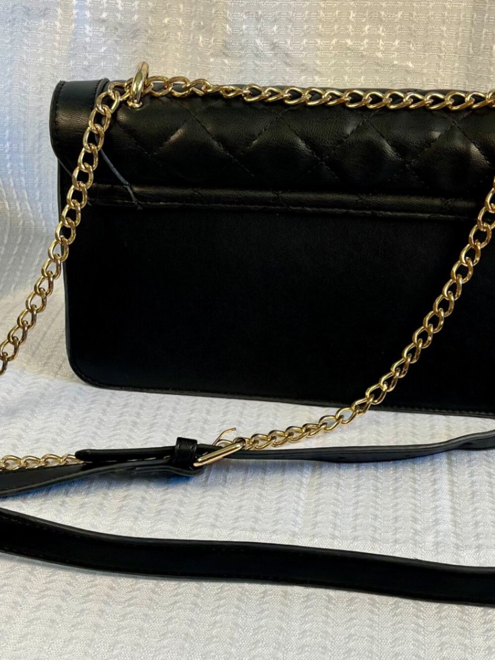 Badgley Mischka Black Quilted Studded Crossbody Bag Gold Chain Strap - Picture 2 of 5
